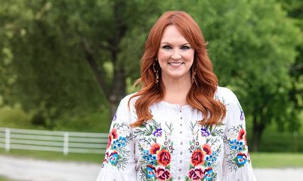 Ree Drummond has an estimated Net Worth of $50 million.